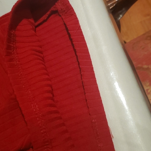 Red off the shoulder top - Picture 4 of 5